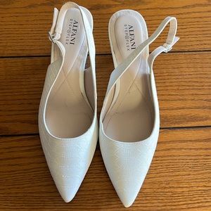 Crocodile Leather Pointed toe Sling Back Heel